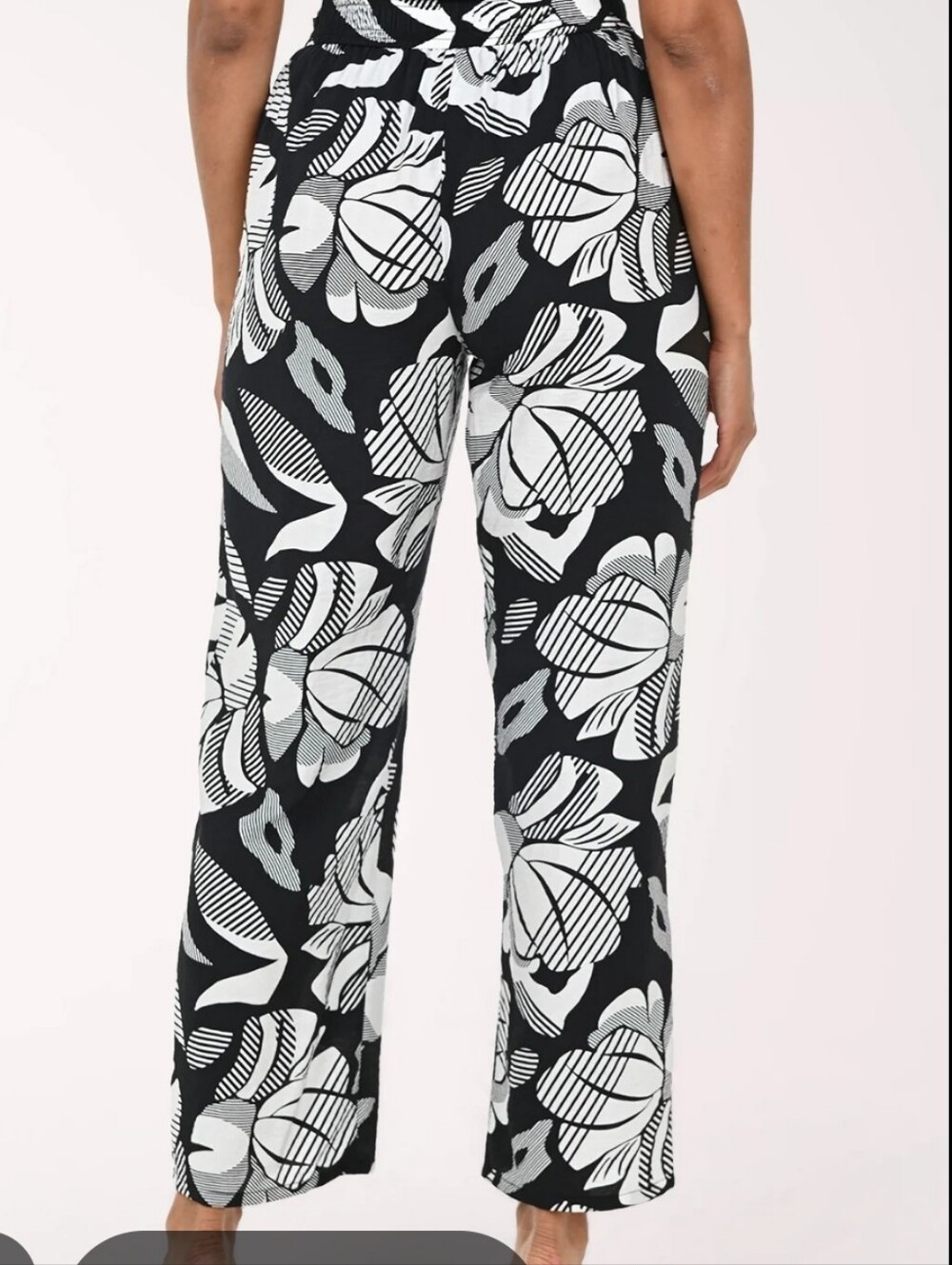 LAB JOY leggins gray white flowers size Small in great shapev